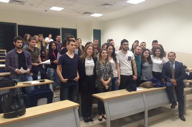 Dış Ticaretin Olmazsa Olmazları — Gümrük Müşavirleri — İzmir Ekonomi Üniversitesi